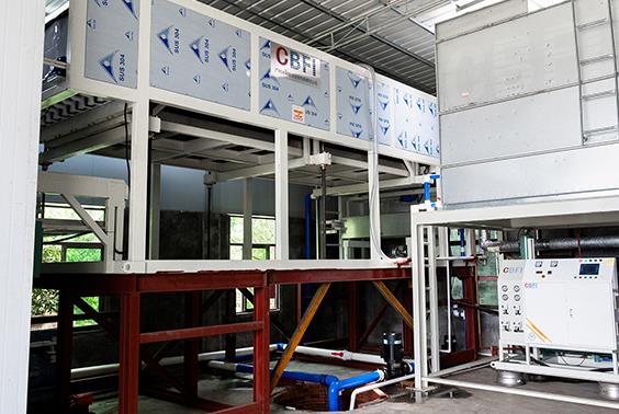 制冰機的工作原理通常涉及制冷劑循環(huán)