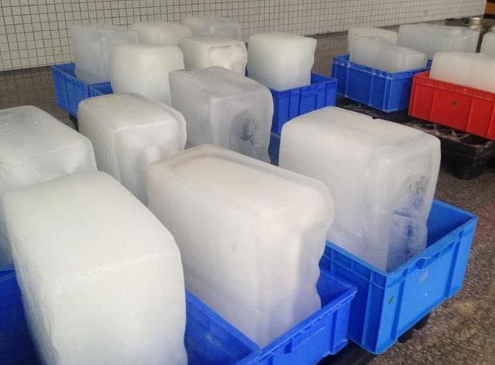 工業(yè)制冰機(jī)5噸的多少錢